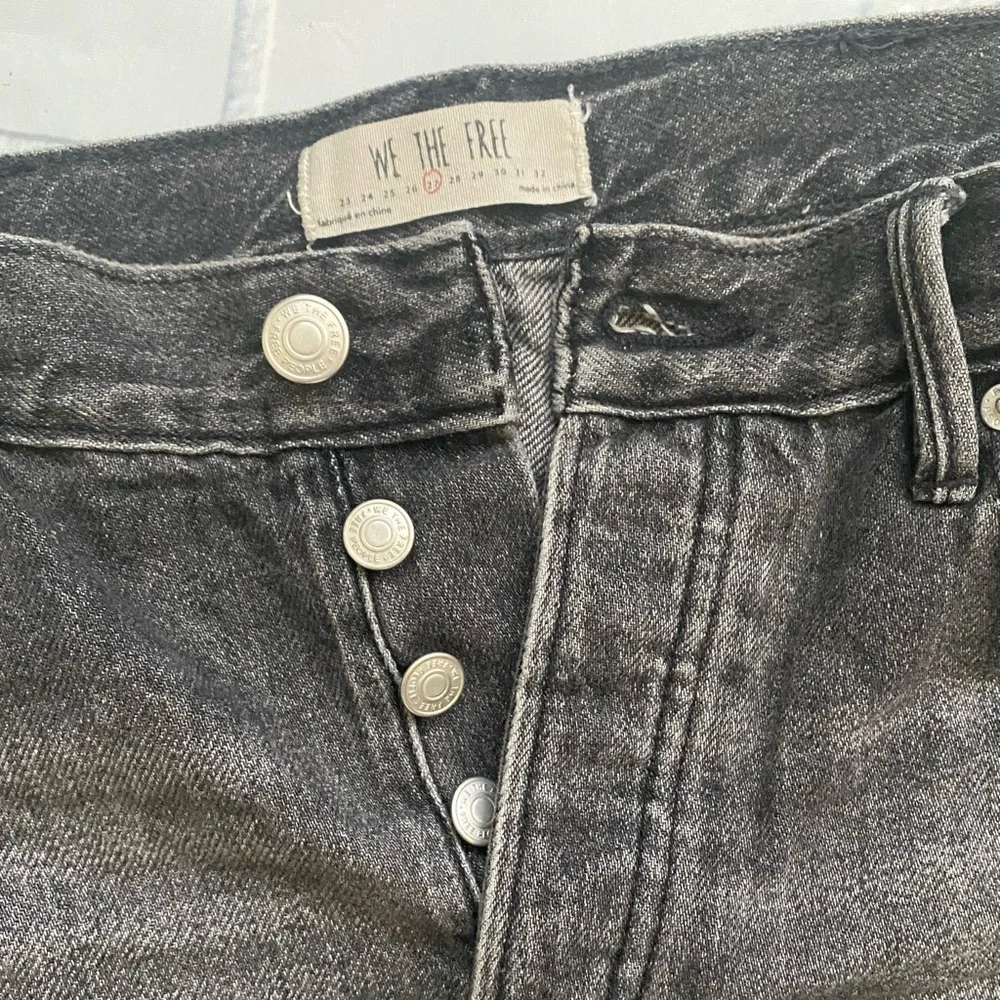 Free People We The Free Gray Faded Denim Cutoff Jean Shorts - Picture 4 of 8